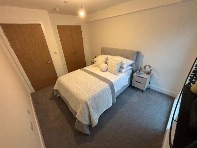 2 bedroom townhouse to rent