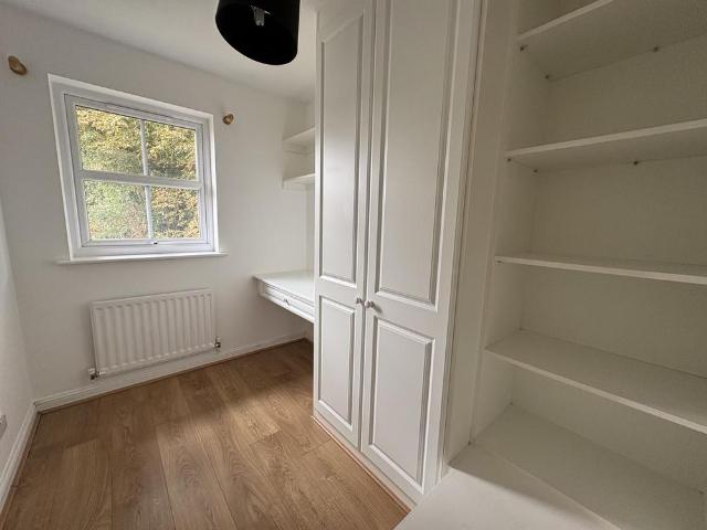 2 bedroom townhouse to rent
