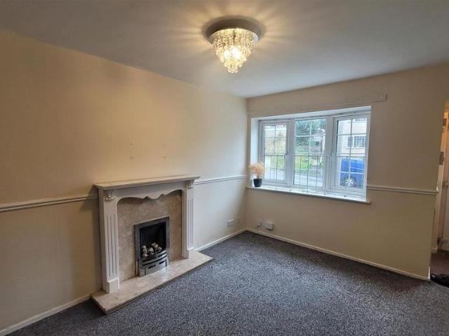 2 bedroom townhouse to rent