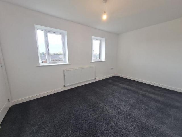 2 bedroom townhouse to rent