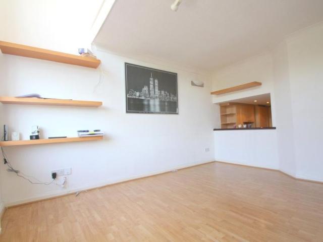 2 bedroom townhouse to rent