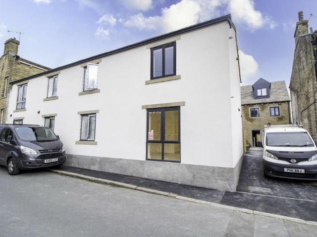 2 bedroom townhouse to rent