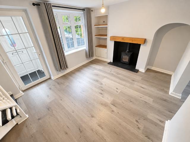 2 bedroom townhouse to rent