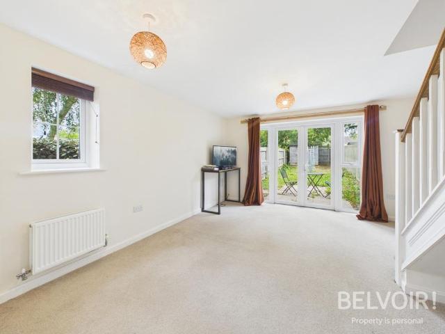2 bedroom townhouse to rent