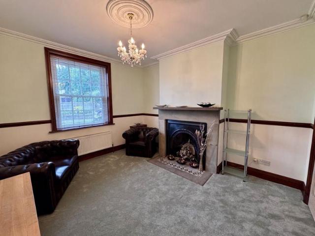 2 bedroom townhouse to rent