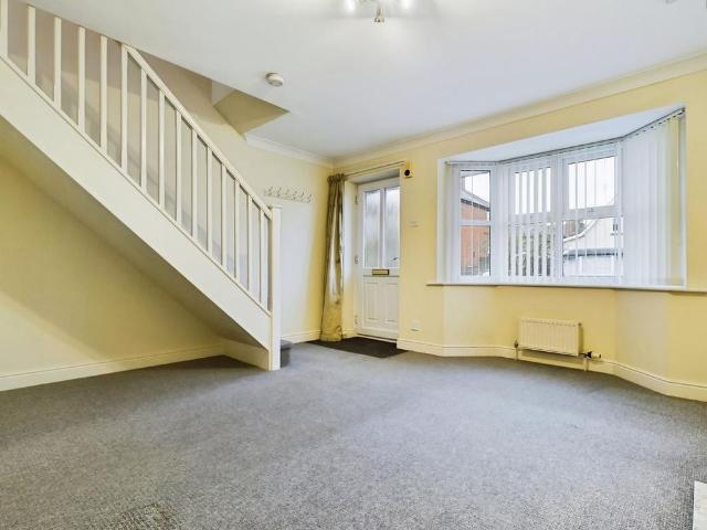 2 bedroom townhouse to rent