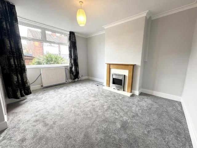 2 bedroom townhouse to rent