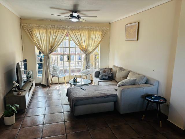 2 Bedroom Townhouse To Rent in Castleview