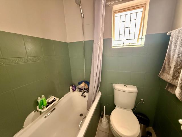 2 Bedroom Townhouse To Rent in Audas Estate