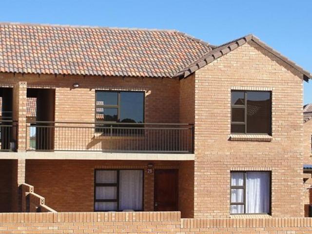2 Bedroom Townhouse to Rent in Bainsvlei