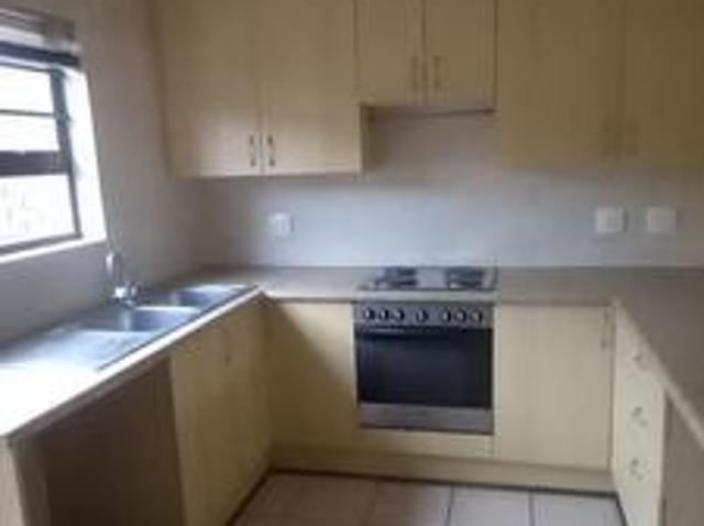 2 Bedroom Townhouse to Rent in Bainsvlei