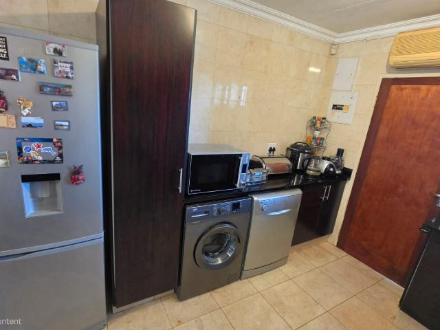 2 Bedroom Townhouse To Rent in Bassonia