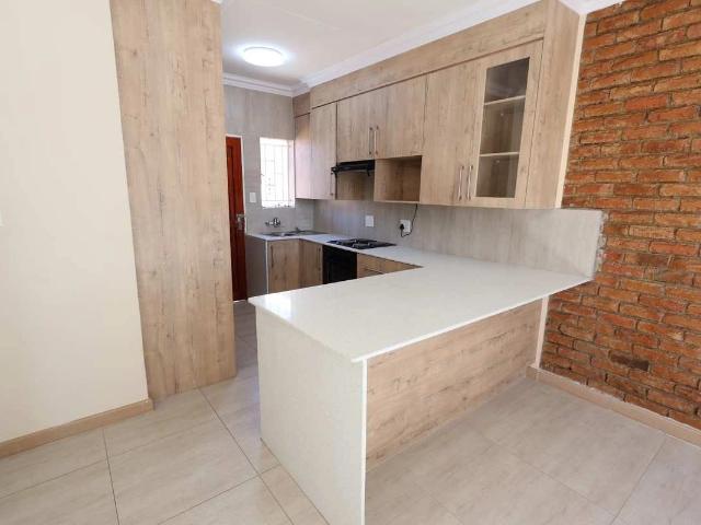 2 Bedroom Townhouse to Rent in Bendor