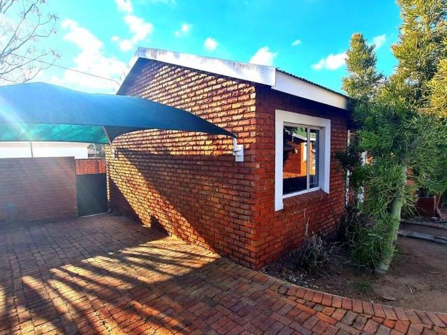 2 Bedroom Townhouse to Rent in Bendor