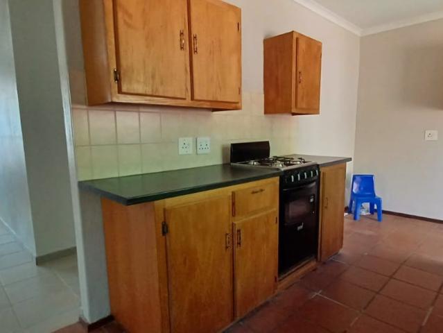 2 Bedroom Townhouse To Rent in Eldoraigne