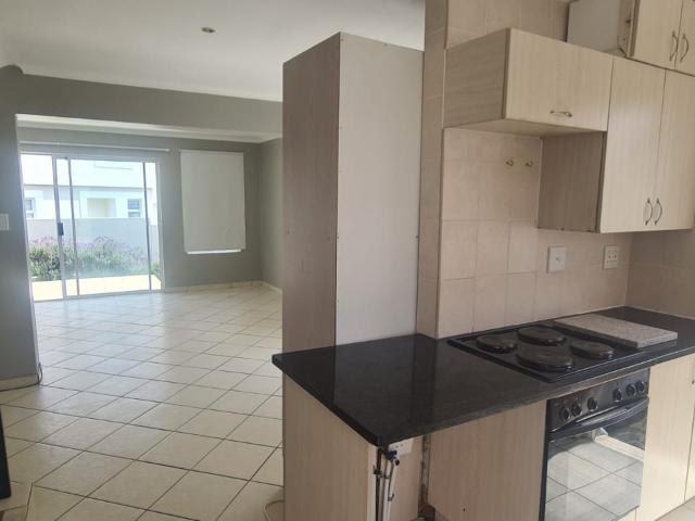 2 Bedroom Townhouse To Rent in Erasmus Park