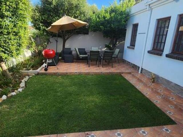 2 Bedroom Townhouse to Rent in Halfway Gardens