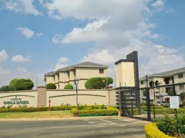 2 Bedroom Townhouse to Rent in Halfway Gardens