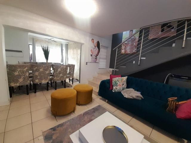 2 Bedroom Townhouse To Rent in Heidelberg Central