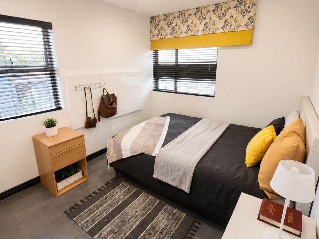 2 Bedroom Townhouse To Rent in Olympus AH