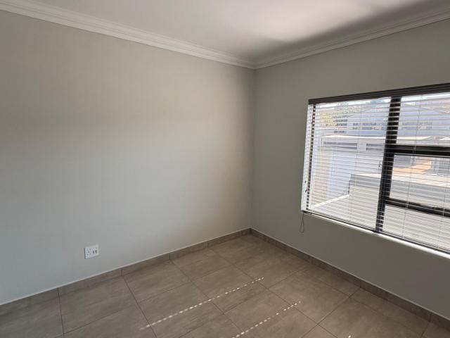 2 Bedroom Townhouse To Rent in Olympus AH