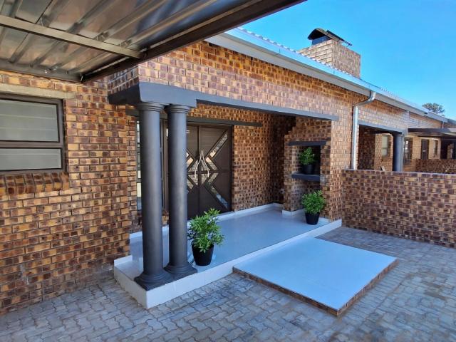 2 Bedroom Townhouse To Rent in Lydenburg