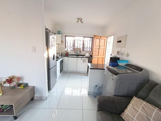 2 Bedroom Townhouse To Rent in Mondeor