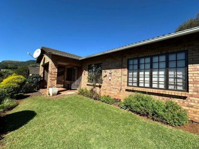 2 Bedroom Townhouse to Rent in Montrose