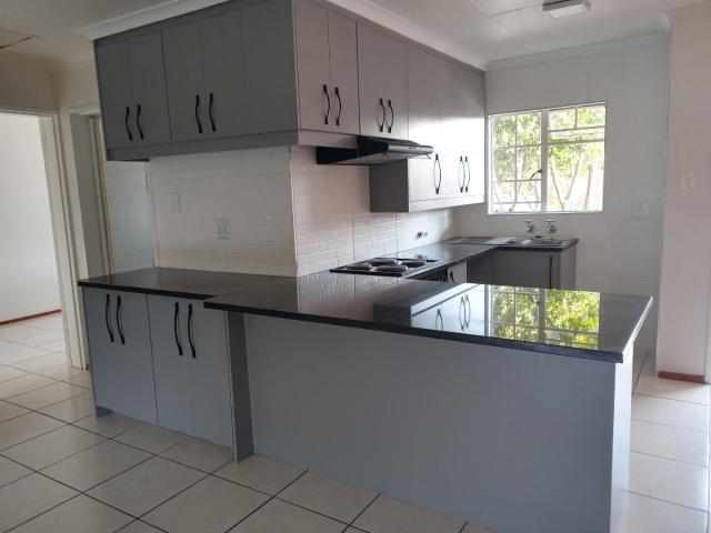 2 Bedroom Townhouse To Rent in Meyersdal