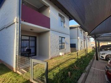 2 Bedroom Townhouse to Rent in Norton Home Estate