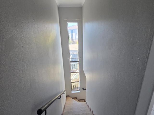 2 Bedroom Townhouse To Rent in Sugar Bush Estate
