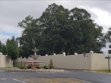 2 Bedroom Townhouse to Rent in Paarl South