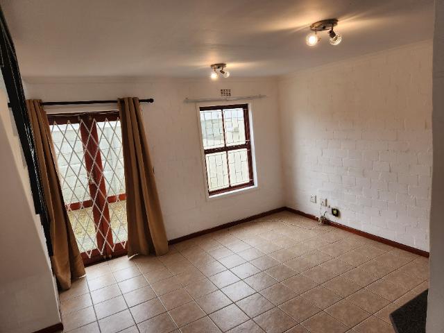 2 Bedroom Townhouse To Rent in Parklands