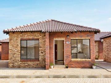 2 Bedroom Townhouse to Rent in Protea Glen
