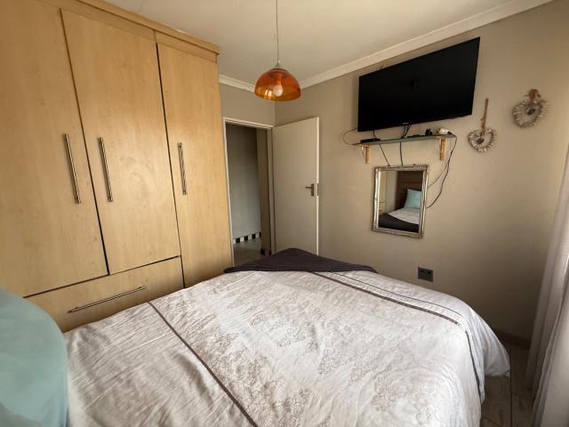 2 Bedroom Townhouse To Rent in Reyno Ridge