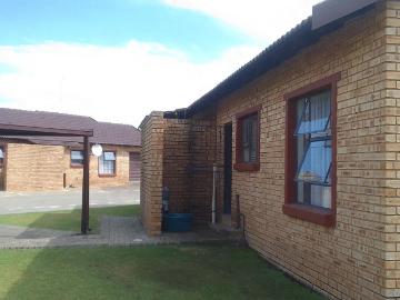 2 Bedroom Townhouse to Rent in Riversdale