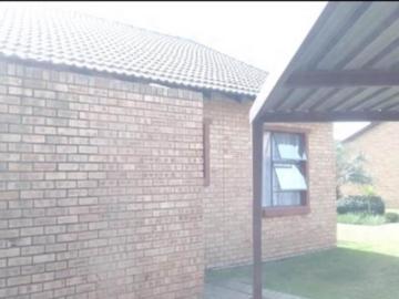 2 Bedroom Townhouse to Rent in Riversdale
