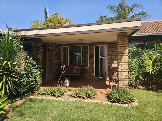 2 Bedroom Townhouse to Rent in Wapadrand