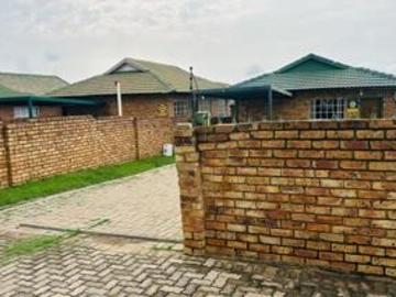 2 Bedroom Townhouse To Rent in Witbank Ext 5
