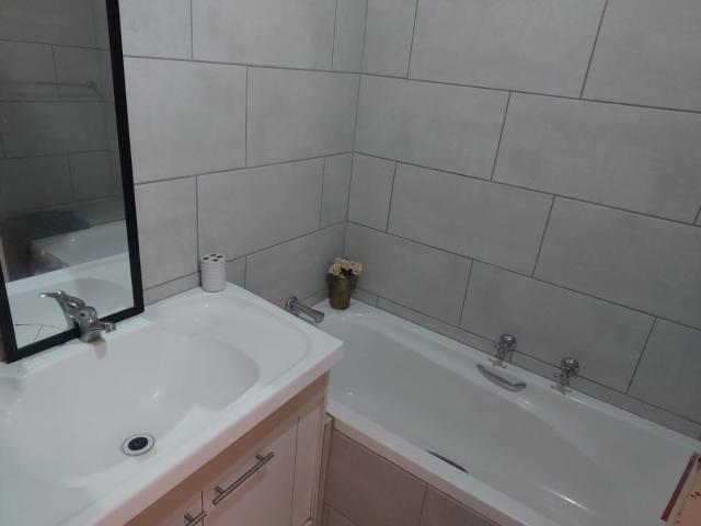 2 Bedroom Townhouse To Rent in Winchester Hills