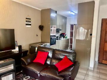 2 Bedroom Townhouse To Rent in Terenure