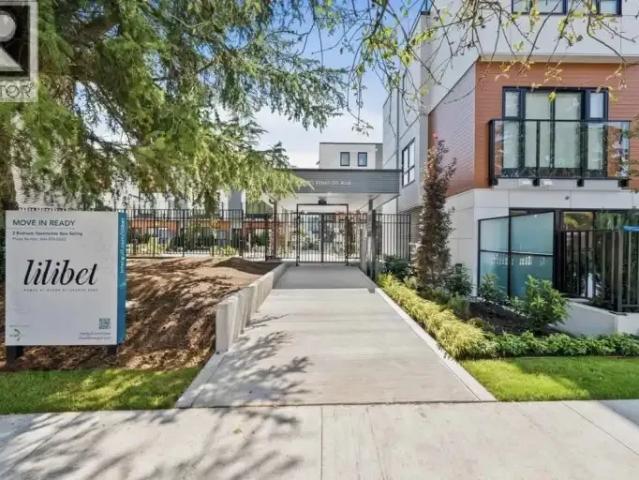2 Bedroom Townhouse Vancouver BC 105023492