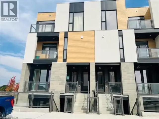 2 Bedroom Townhouse Waterloo ON 105486597