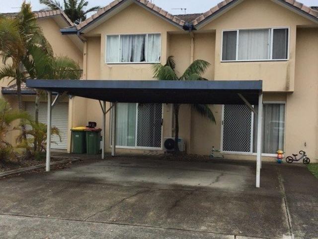 2 Bedroom Townhouse with Air con