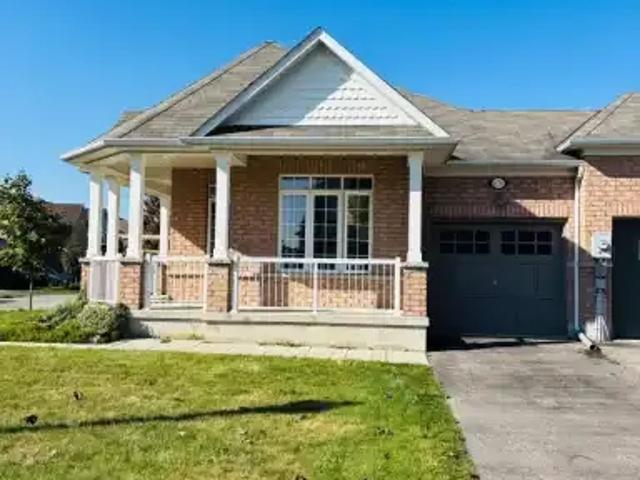 2 Bedroom Townhouse Woodstock ON 104864206
