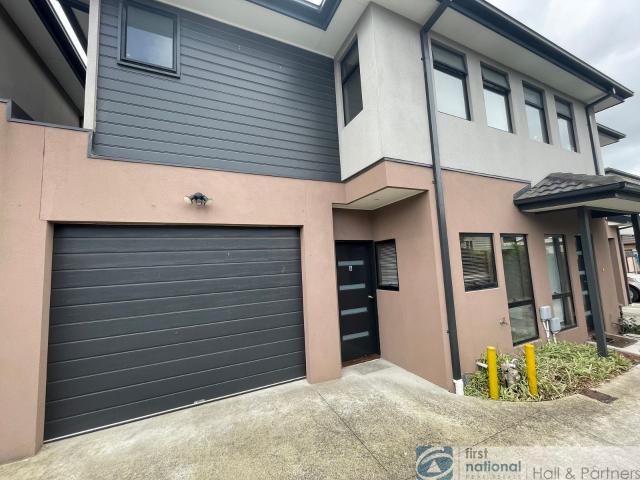 2 Bedroom Townhouse!