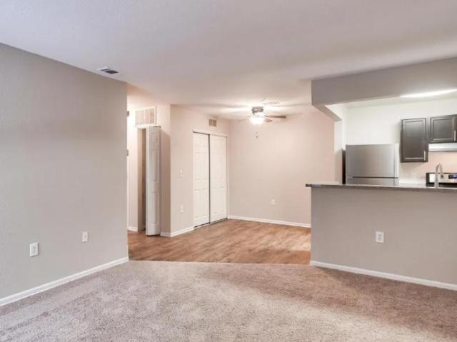 2 bedroom, Toledo OH 43615 LS105409453