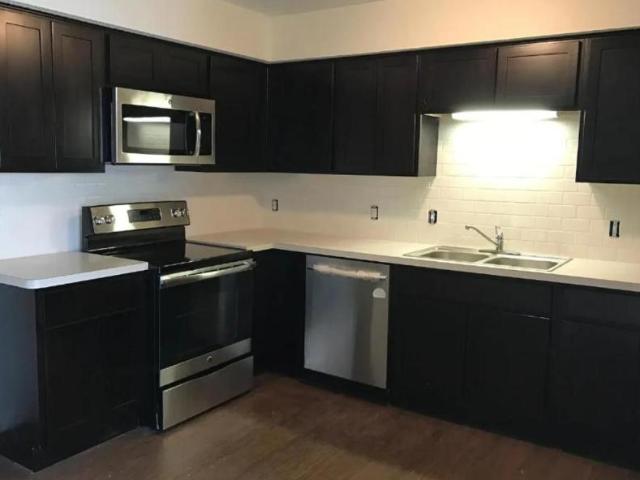 2 bedroom, Toledo OH 43615 105670826