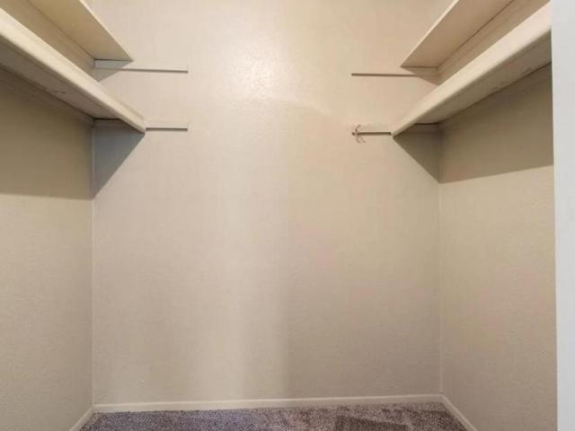 2 bedroom, Toledo OH 43613 LS105390639