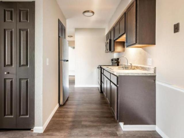 2 bedroom, Toledo OH 43623 106164613
